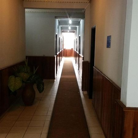 Saffana Hotel Дуала Экстерьер фото