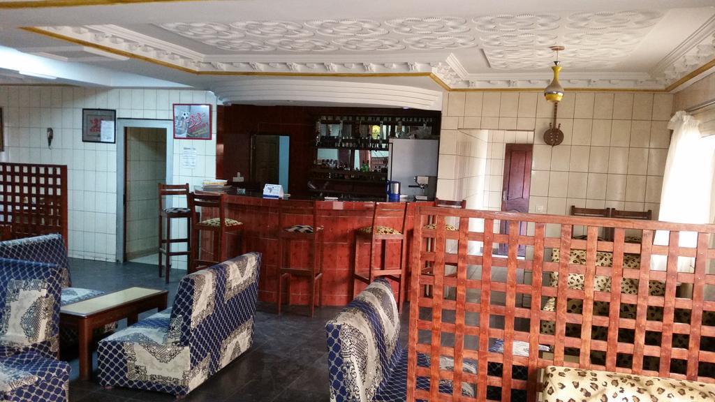 Saffana Hotel Дуала Экстерьер фото